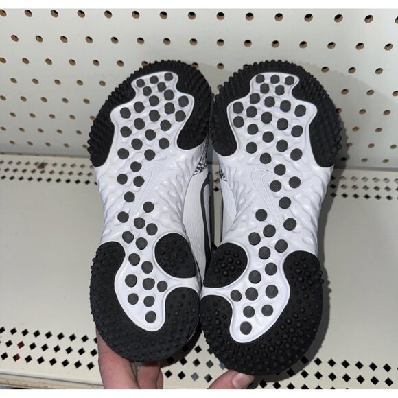 Nike Alpha Huarache Elite 4 Womens Indoor Softball Turf Shoes Size 7 Black White - Picture 7 of 8